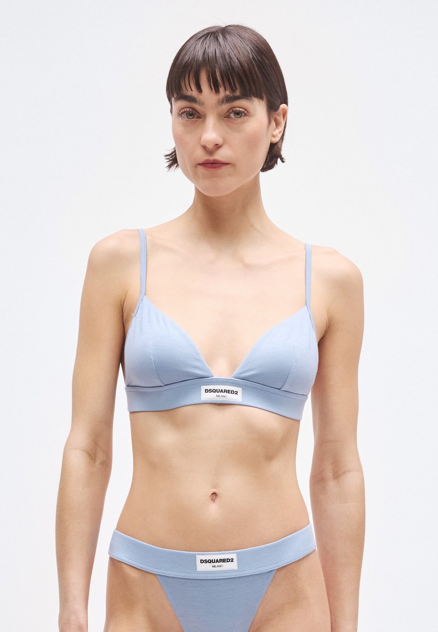 Бюстгальтер Dsquared2 TRIANGLE BRA, Bleached Blue/Light Blue
Бюстгальтер Dsquared2 TRIANGLE BRA, Bleached Blue/Light Blue