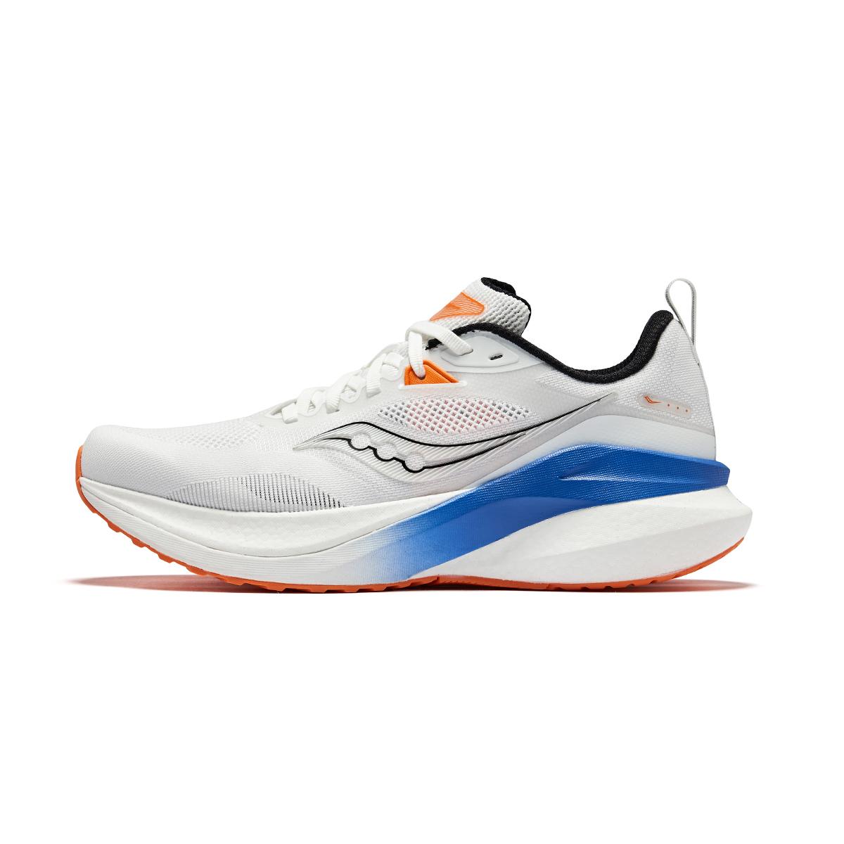 Мужские беговые кроссовки Saucony бело-оранжево-черные
Мужские беговые кроссовки Saucony бело-оранжево-черные