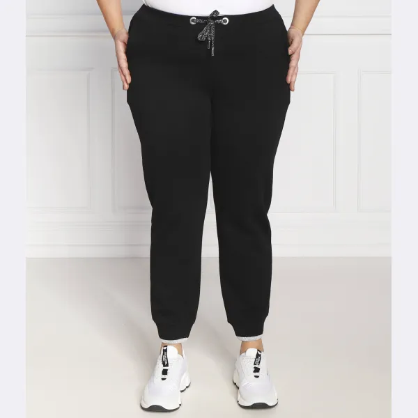 Спортивные штаны больших размеров, стандартная посадка Persona By Marina Rinaldi, черный
Спортивные штаны больших размеров, стандартная посадка Persona By Marina Rinaldi, черный