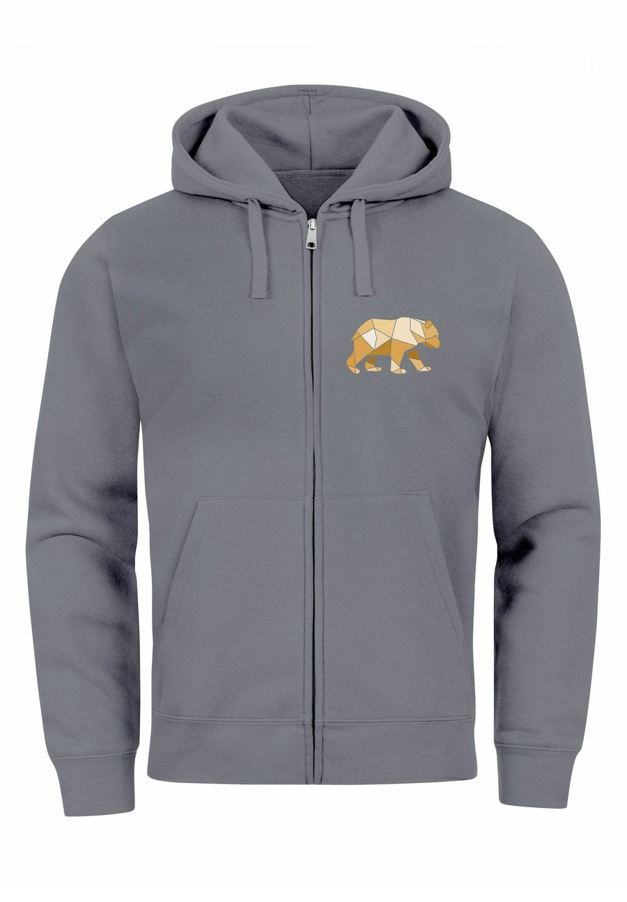 Толстовка Neverless POLYGON PRINT BÄR PRINT MOTIV FASHION STREETSTYLE , Convoy Grey/Grey
Толстовка Neverless POLYGON PRINT BÄR PRINT MOTIV FASHION STREETSTYLE , Convoy Grey/Grey