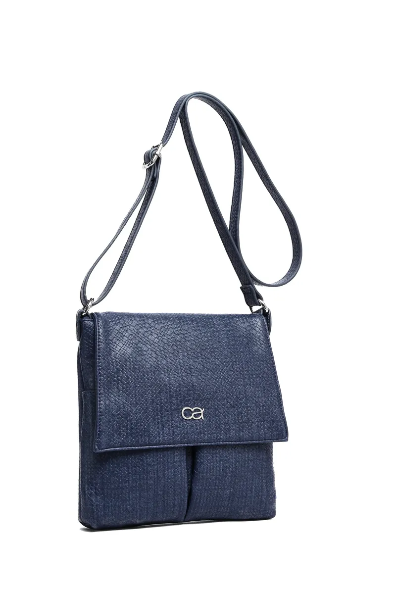 Сумка через плечо COLLEZIONE ALESSANDRO "Flechty", с множеством отделений, плетеного вида, синий
Сумка через плечо COLLEZIONE ALESSANDRO "Flechty", с множеством отделений, плетеного вида, синий