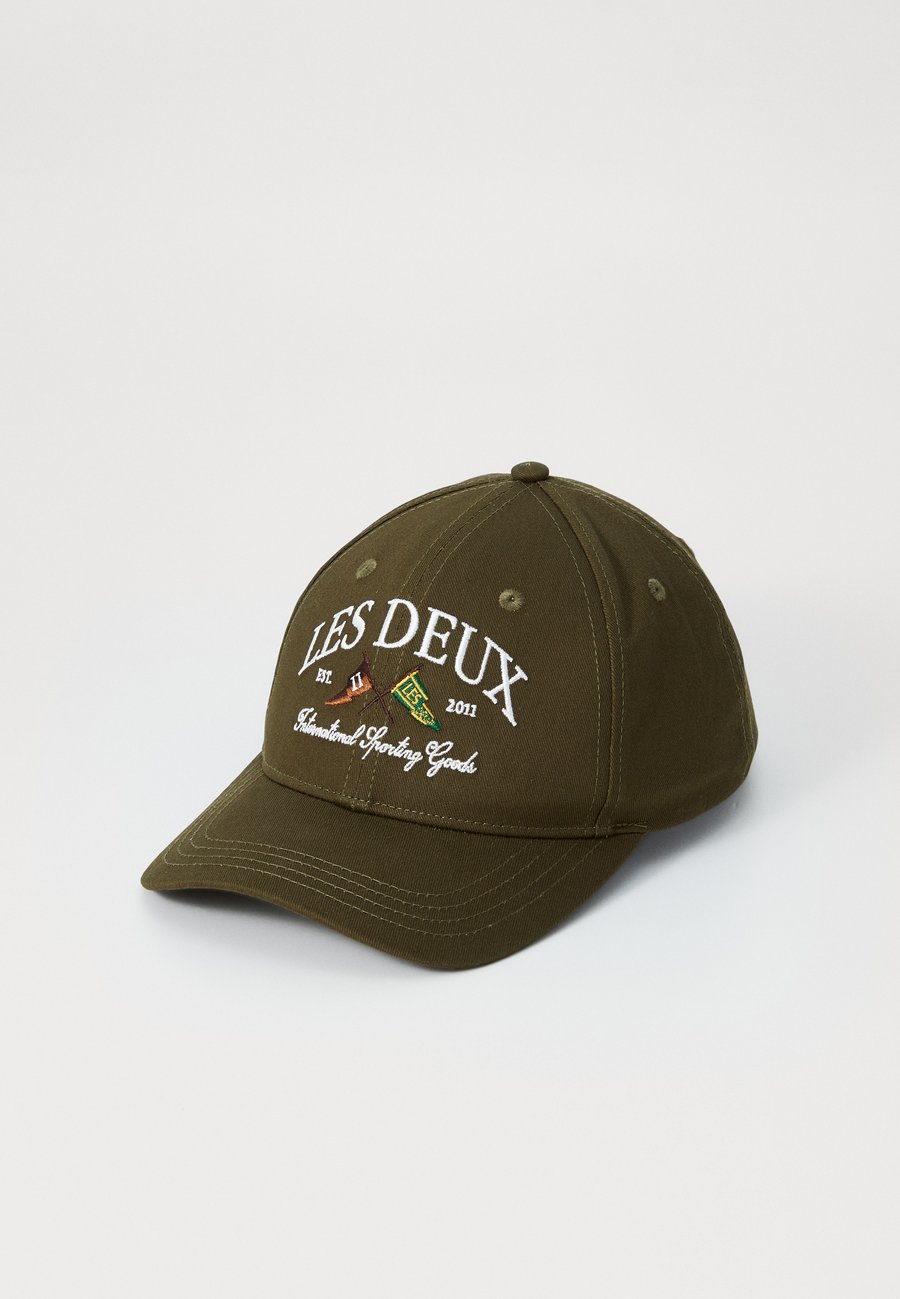 Бейсболка Les Deux IVY LEAGUE BASEBALL , Olive Night/Dark Green
Бейсболка Les Deux IVY LEAGUE BASEBALL , Olive Night/Dark Green