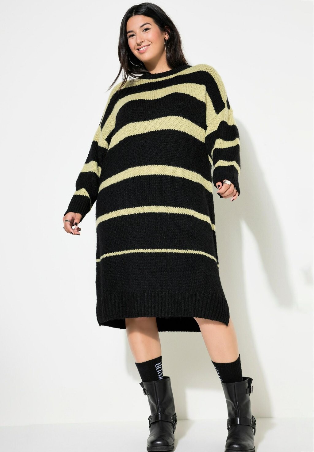 Платье-джемпер BLOCK STRIPED Studio Untold, черный
Платье-джемпер BLOCK STRIPED Studio Untold, черный