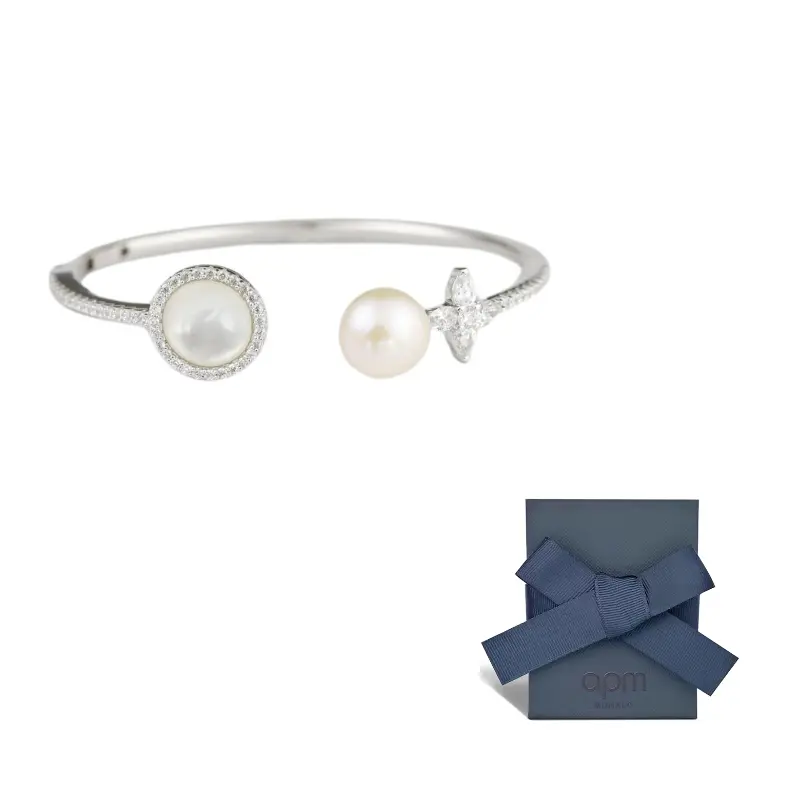 Apm Monaco Браслет-манжета White Nacre And Pearl
Apm Monaco Браслет-манжета White Nacre And Pearl