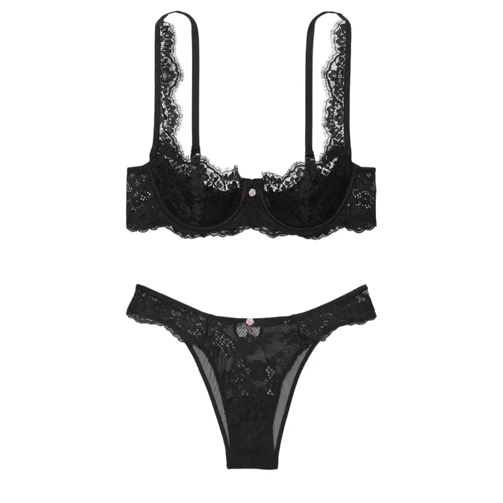 Victoria's Secret Женский комплект нижнего белья черный
Victoria's Secret Женский комплект нижнего белья черный
