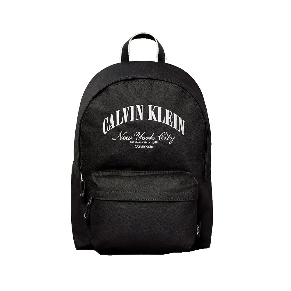 Круглый рюкзак Calvin Klein Graphic Capsule, черный
Круглый рюкзак Calvin Klein Graphic Capsule, черный