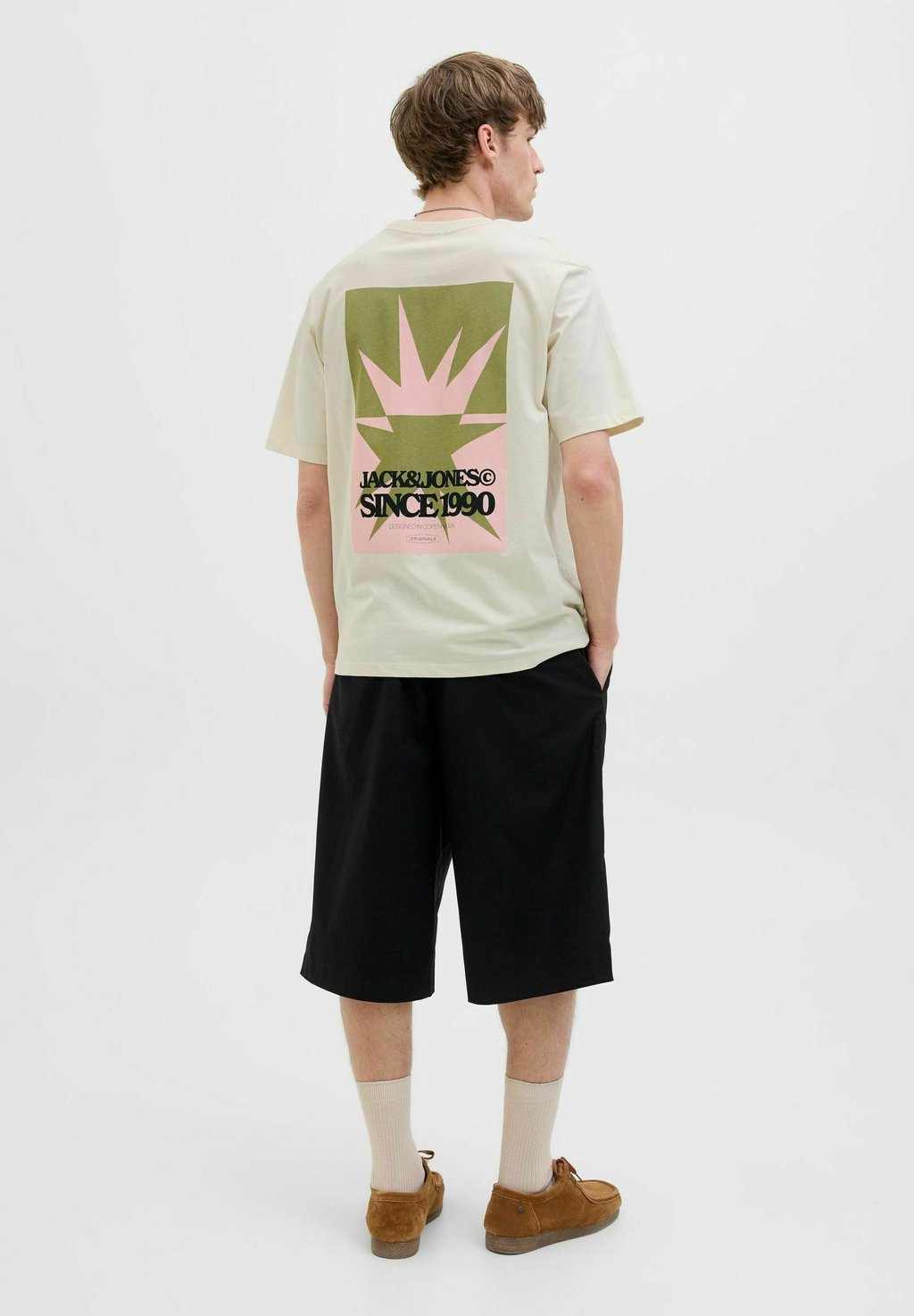 Футболка с принтом RUNDHALSAUSSCHNITT Jack & Jones, бежевый
Футболка с принтом RUNDHALSAUSSCHNITT Jack & Jones, бежевый