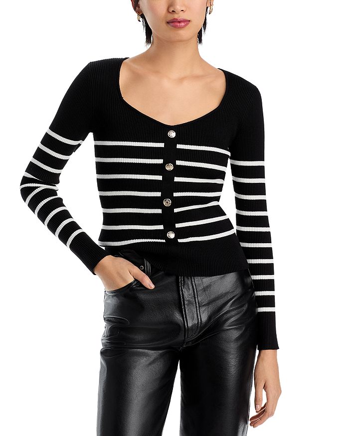 Полосатый свитер с вырезом в форме сердца T Tahari, черный
Полосатый свитер с вырезом в форме сердца T Tahari, черный