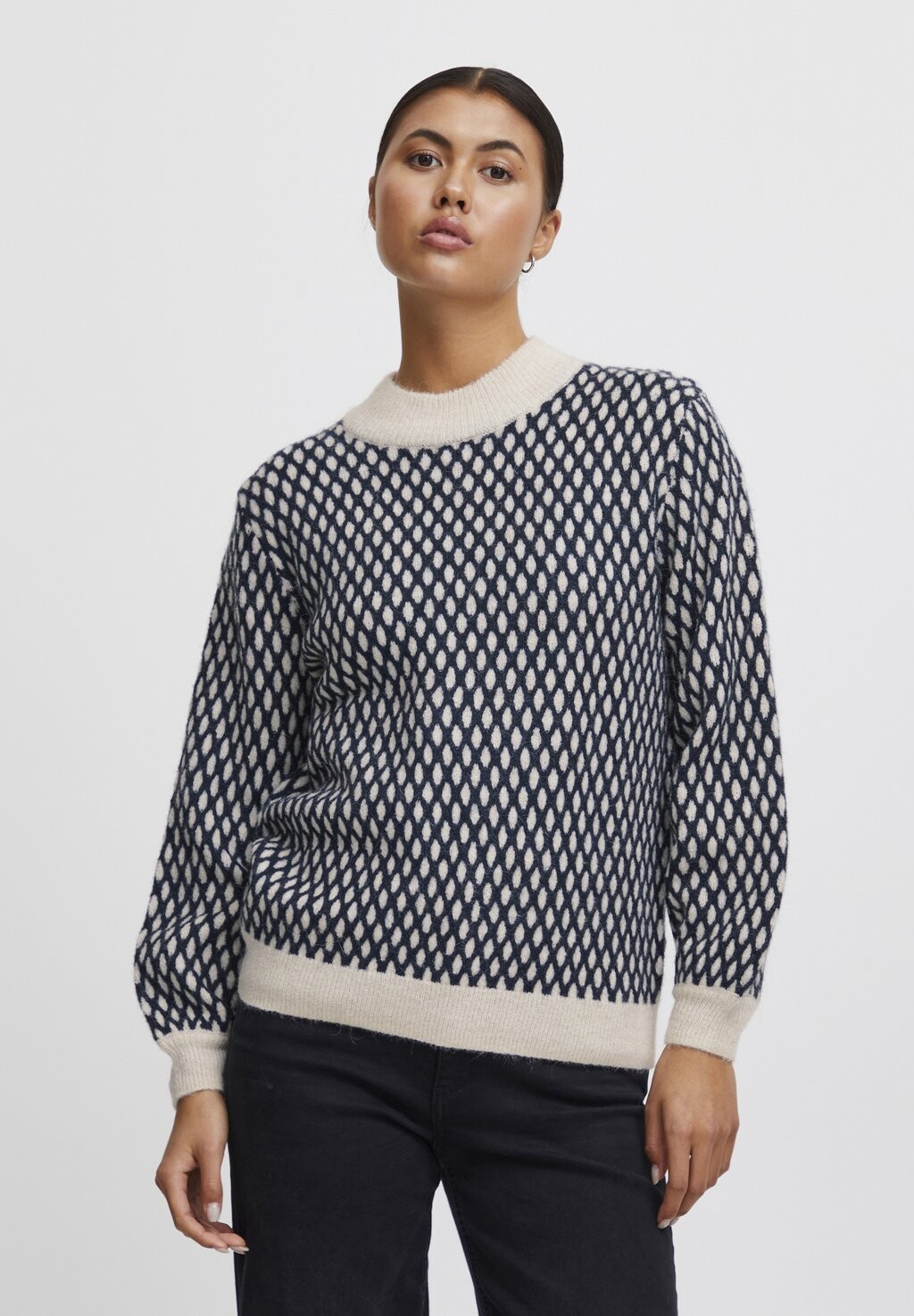 Свитшот ICHI ИХКАМАРА, цвет total eclipse
Свитшот ICHI ИХКАМАРА, цвет total eclipse