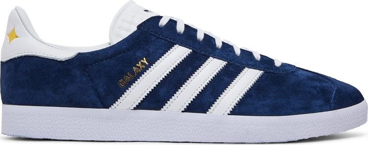 Кроссовки Adidas LA Galaxy x Gazelle 'Team Navy', синий 
Кроссовки Adidas LA Galaxy x Gazelle 'Team Navy', синий