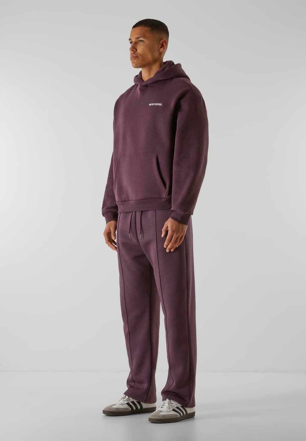 Толстовка с капюшоном ESSENTIAL FLUFFY 9N1M SENSE, фиолетовый 
Толстовка с капюшоном ESSENTIAL FLUFFY 9N1M SENSE, фиолетовый