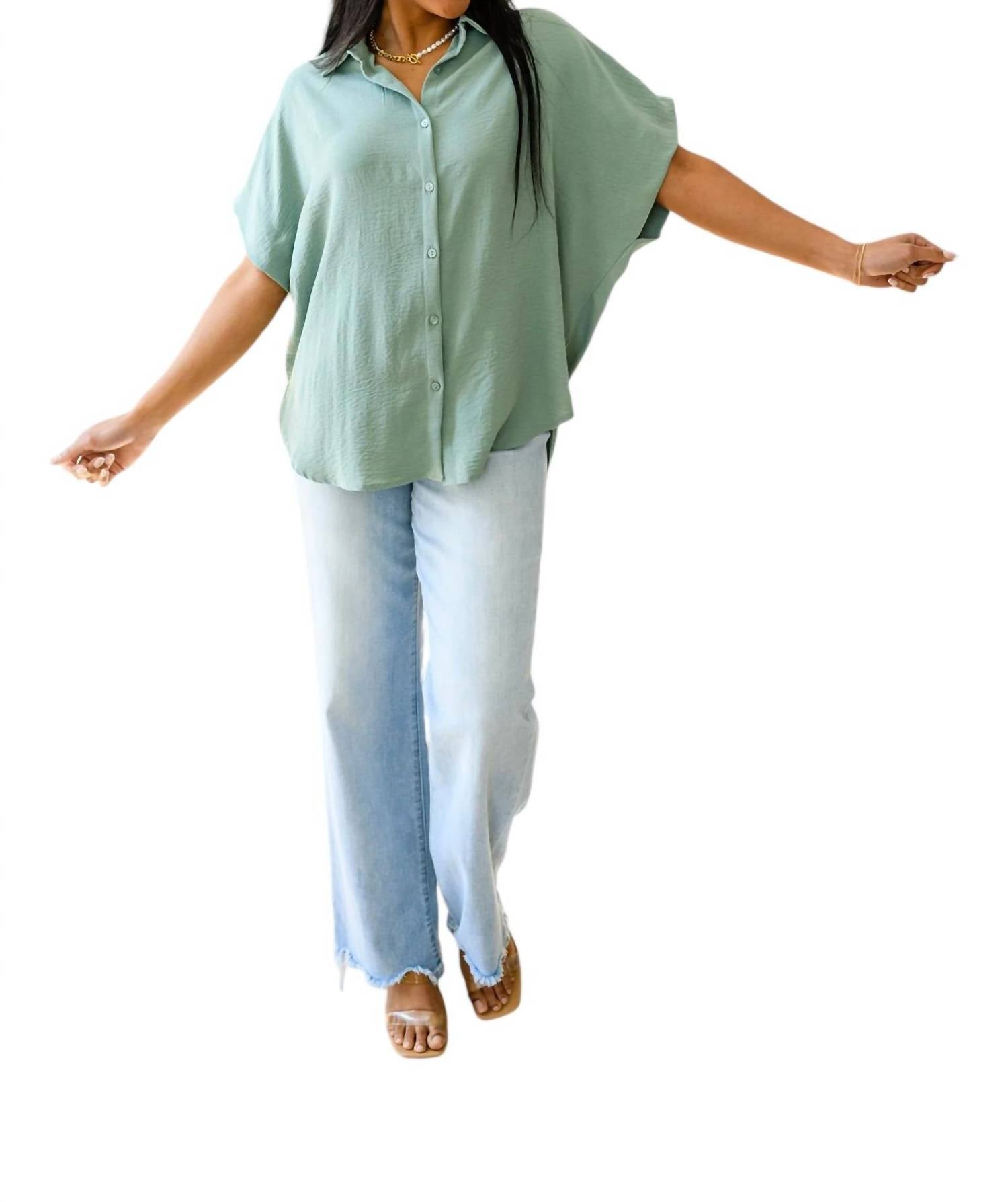 Блуза на пуговицах Sweet Simplicity в цвете Sage Jodifl
Блуза на пуговицах Sweet Simplicity в цвете Sage Jodifl