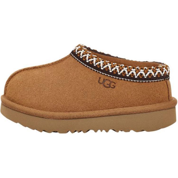 UGG Детские ботинки Brown для детей 3-7 лет
UGG Детские ботинки Brown для детей 3-7 лет