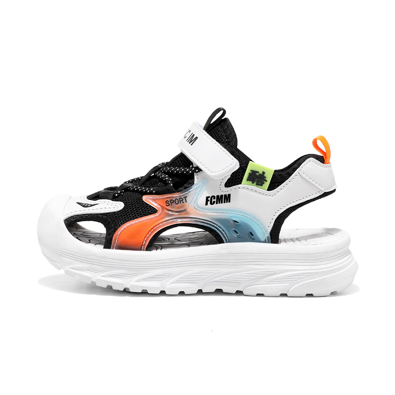 Детские кроссовки для бега FCMM, черный/оранжевый
Детские кроссовки для бега FCMM, черный/оранжевый