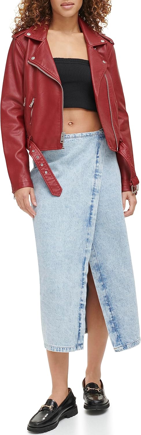 Женская байкерская куртка Levi's из искусственной кожи с поясом (стандартный и большой размер), Deep Red
Женская байкерская куртка Levi's из искусственной кожи с поясом (стандартный и большой размер), Deep Red