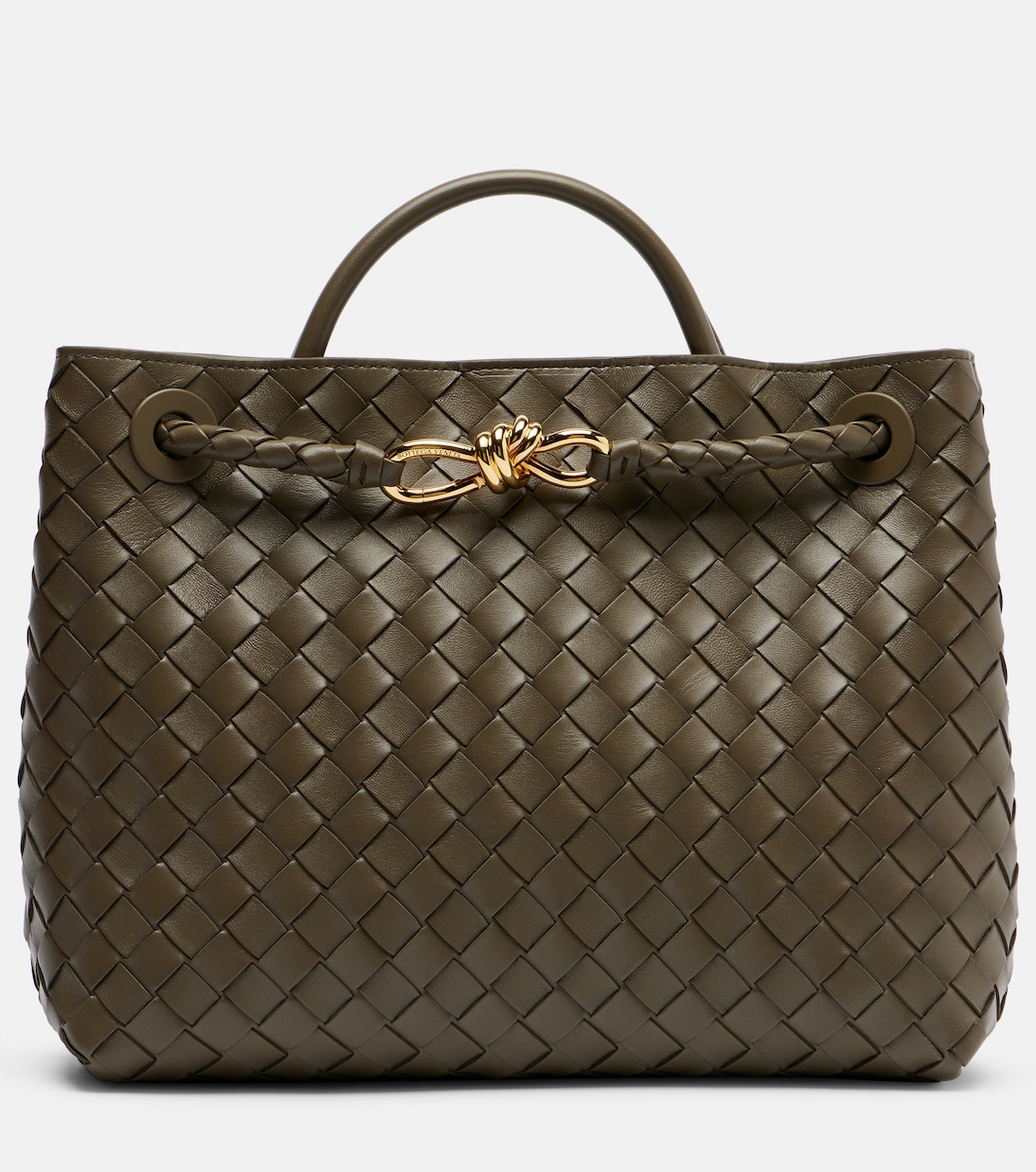 Andiamo Intrecciato средняя кожаная сумка-тоут Bottega Veneta, Cypress-M B-Cypress
Andiamo Intrecciato средняя кожаная сумка-тоут Bottega Veneta, Cypress-M B-Cypress