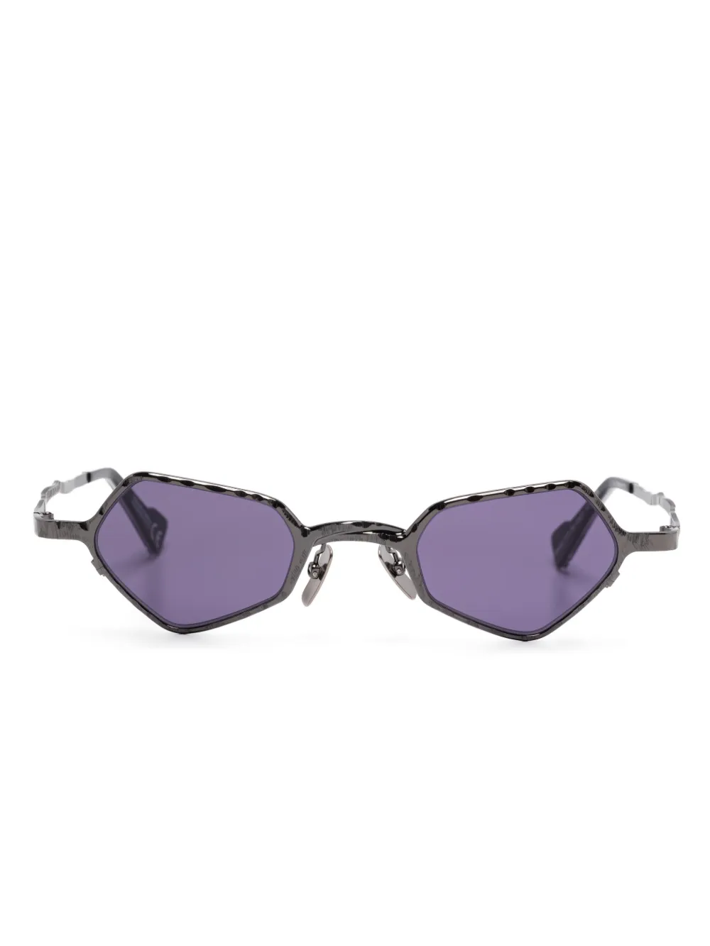 Солнцезащитные очки в геометричной оправе Kuboraum, серый
Солнцезащитные очки в геометричной оправе Kuboraum, серый