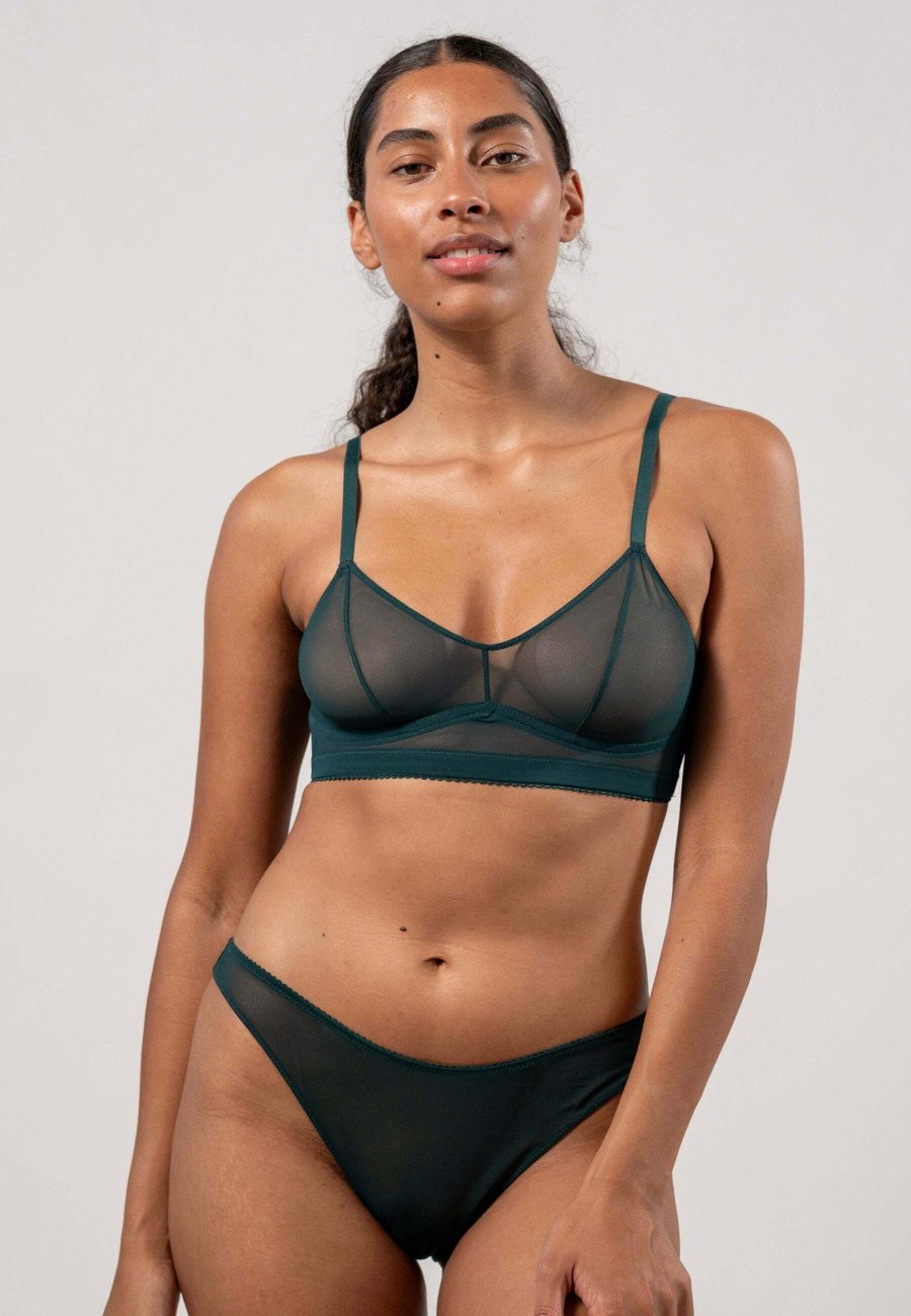 Бюстгальтер Understatement Underwired bra, Pine Green/Dark Green
Бюстгальтер Understatement Underwired bra, Pine Green/Dark Green