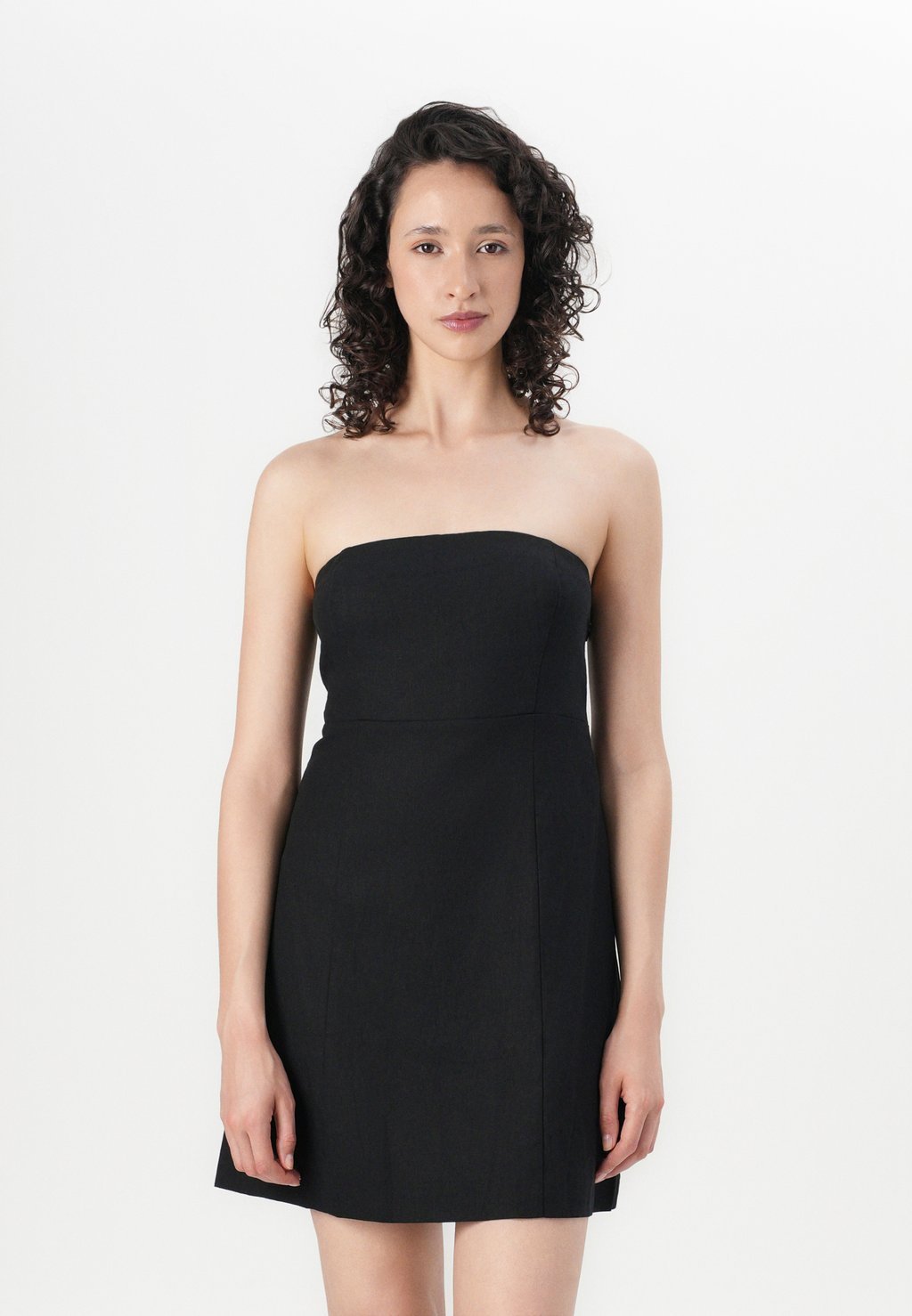 Повседневное платье ALINE MINI DRESS GAP, черный
Повседневное платье ALINE MINI DRESS GAP, черный