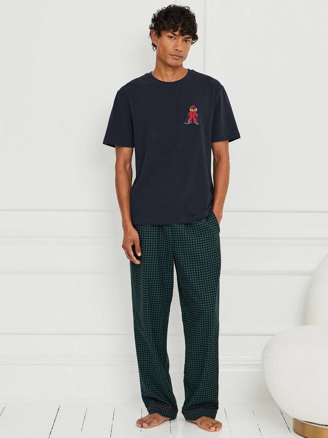 Хлопковый пижамный комплект с коротким рукавом и вышивкой Skiing Chip the Cockapoo Chelsea Peers, Green
Хлопковый пижамный комплект с коротким рукавом и вышивкой Skiing Chip the Cockapoo Chelsea Peers, Green