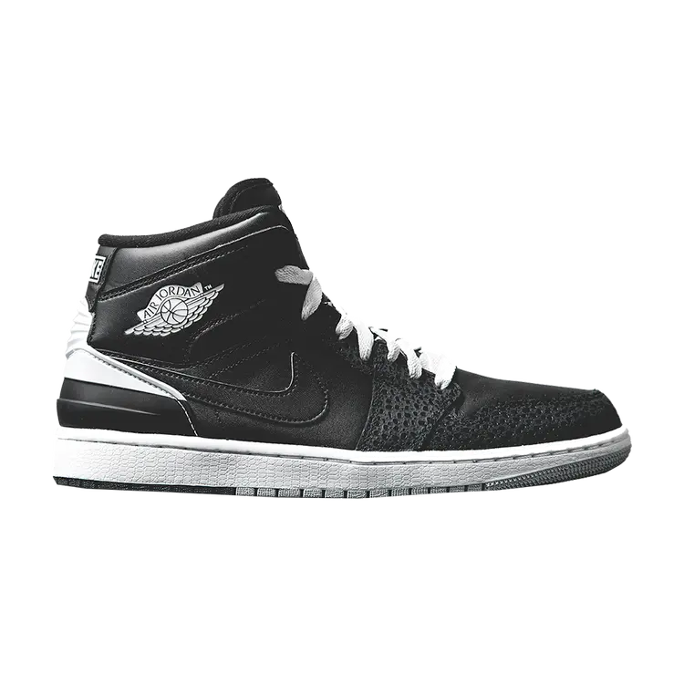 Кроссовки Air Jordan 1 Retro 86 'Pure Platinum', черный
Кроссовки Air Jordan 1 Retro 86 'Pure Platinum', черный