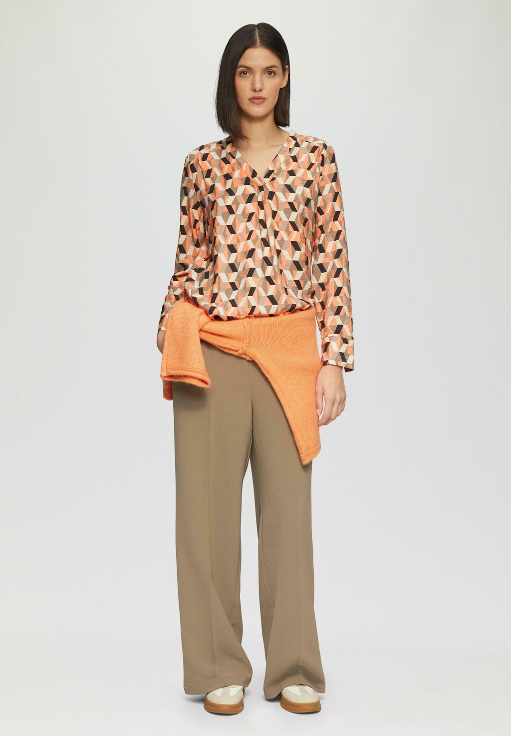 Блуза STRUKTURIERTE MIT V-AUSSCHNITT s.Oliver, оранжевый
Блуза STRUKTURIERTE MIT V-AUSSCHNITT s.Oliver, оранжевый