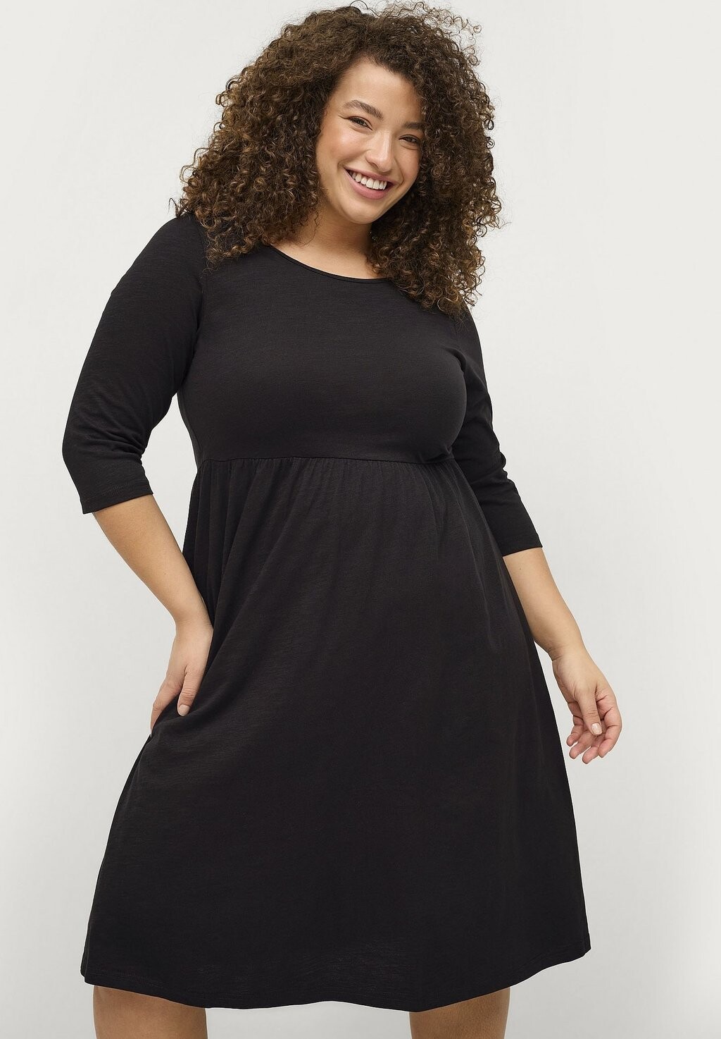 Платье из джерси Ellos Plus collection, цвет schwarz
Платье из джерси Ellos Plus collection, цвет schwarz