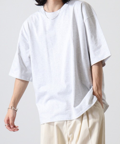 Футболка с коротким рукавом свободного кроя, с принтом и вышивкой CROSS & STITCH, пепельно-серый
Футболка с коротким рукавом свободного кроя, с принтом и вышивкой CROSS & STITCH, пепельно-серый