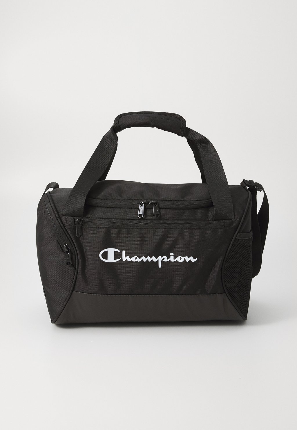 Спортивная сумка PERFORMANCE DUFFEL BAG EXTRA SMALL UNISEX Champion, черный
Спортивная сумка PERFORMANCE DUFFEL BAG EXTRA SMALL UNISEX Champion, черный