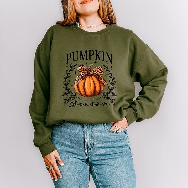 Свитшот женский с принтом Pumpkin season и леопардовым бантом Simply Sage Market, Military, Коричневый, Свитшот женский с принтом Pumpkin season и леопардовым бантом Simply Sage Market, Military
Свитшот женский с принтом Pumpkin season и леопардовым бантом Simply Sage Market, Military, Коричневый, Свитшот женский с принтом Pumpkin season и леопардовым бантом Simply Sage Market, Military