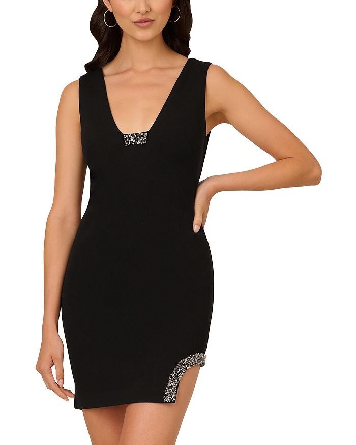 Мини-платье с отделкой Liv Foster, черный
Мини-платье с отделкой Liv Foster, черный