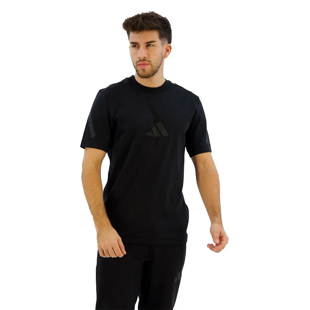 Футболка adidas Z.N.E, черный
Футболка adidas Z.N.E, черный
