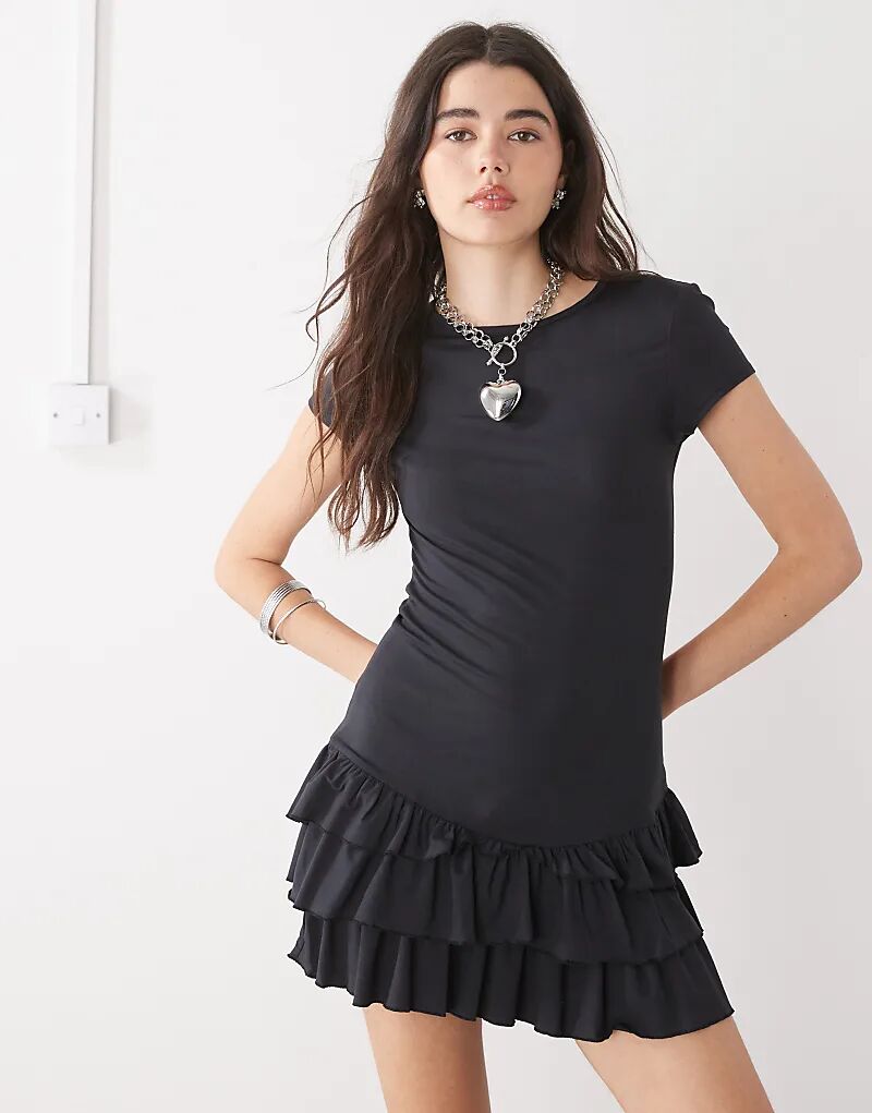 Мини-платье COLLUSION с рюшами черного цвета
Мини-платье COLLUSION с рюшами черного цвета