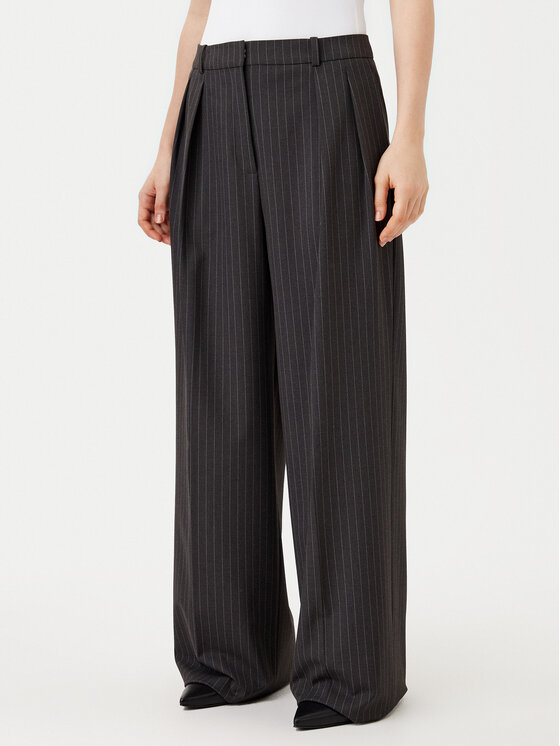 Брюки палаццо стандартного кроя 50531003 Hugo, серый
Брюки палаццо стандартного кроя 50531003 Hugo, серый