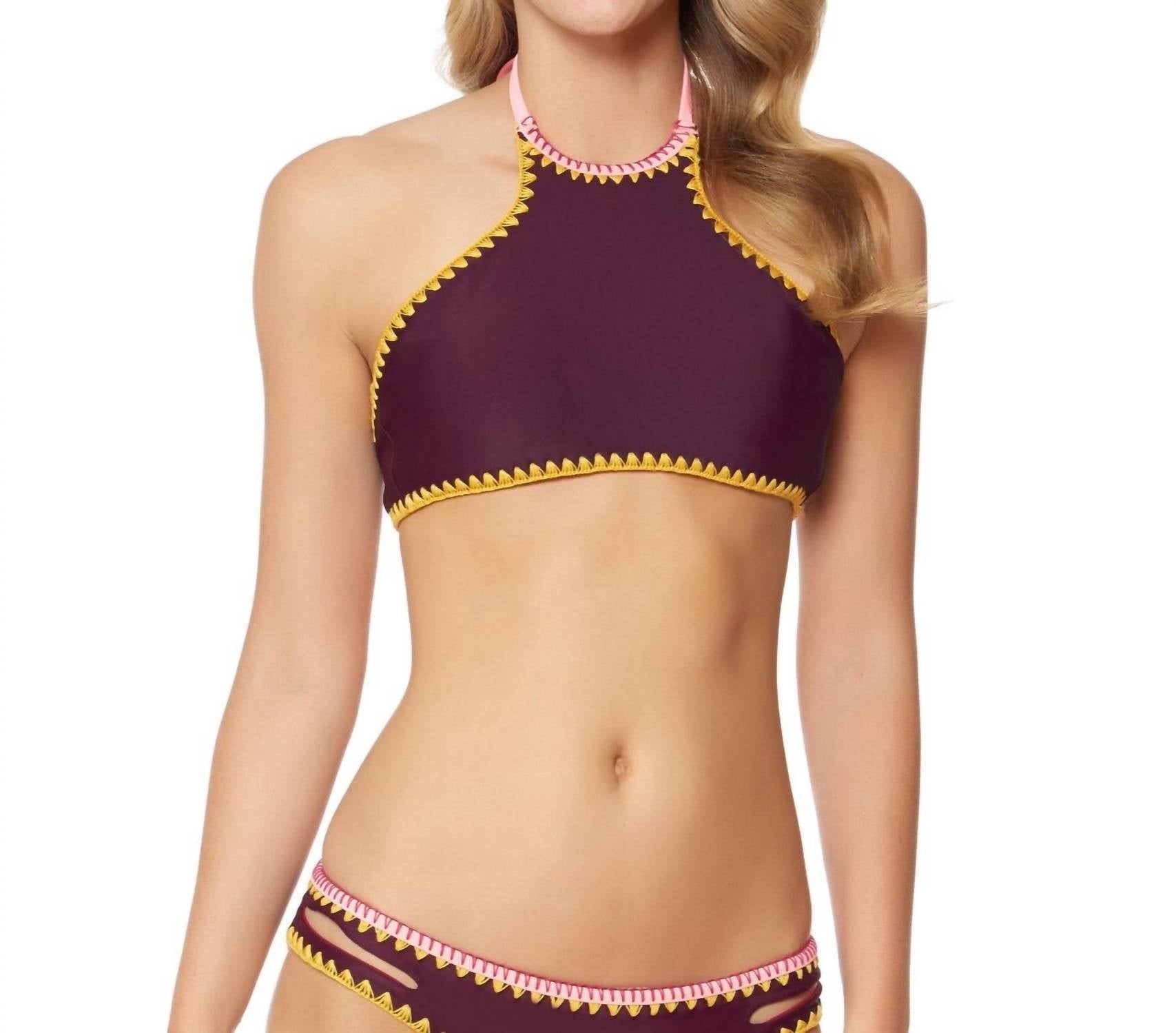 Woodstock Reversible топ-бикини с высоким воротником в цветах мерло и специй Jessica Simpson, Merlot And Spice
Woodstock Reversible топ-бикини с высоким воротником в цветах мерло и специй Jessica Simpson, Merlot And Spice