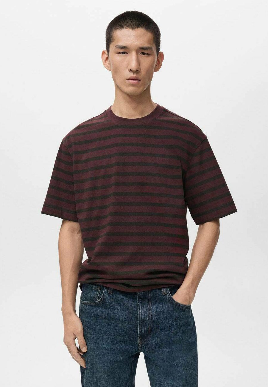 Футболка Mango Print T-shirt, Bordeaux
Футболка Mango Print T-shirt, Bordeaux