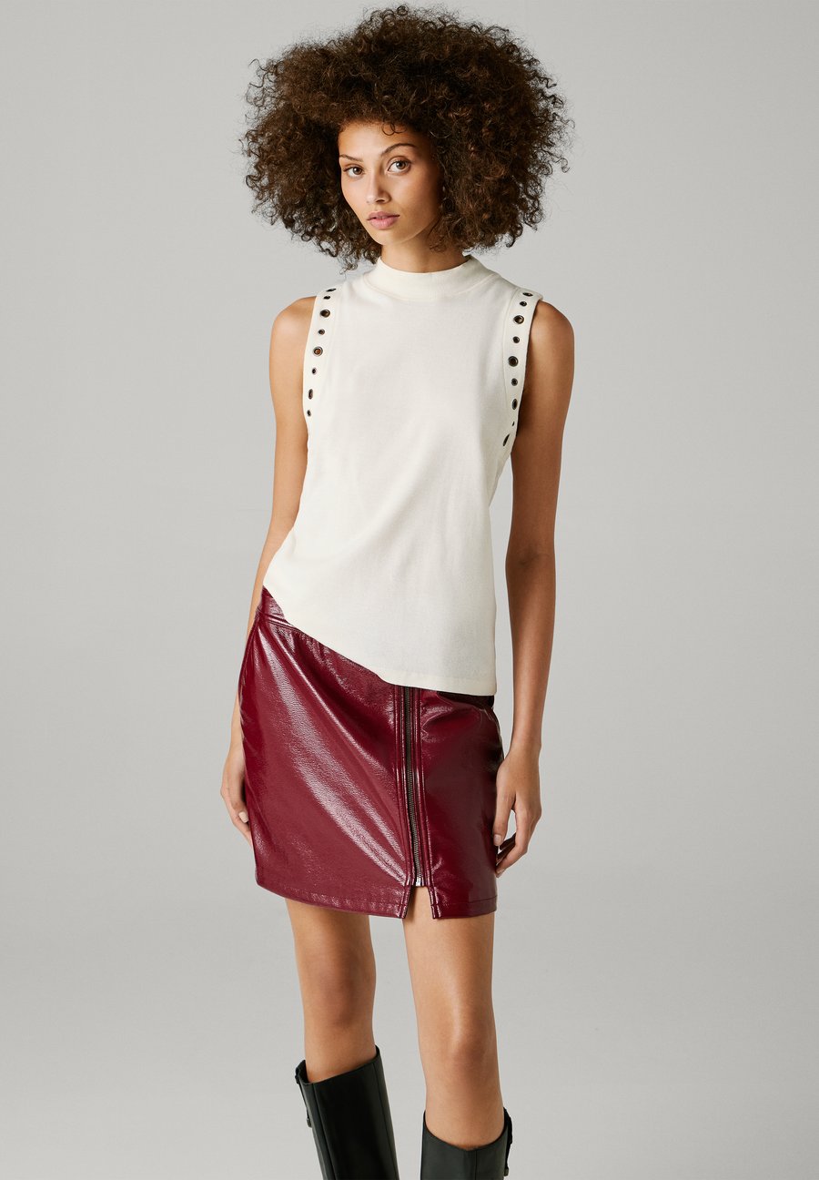 Топ Pepe Jeans BEN, Oyster White/Off-White
Топ Pepe Jeans BEN, Oyster White/Off-White