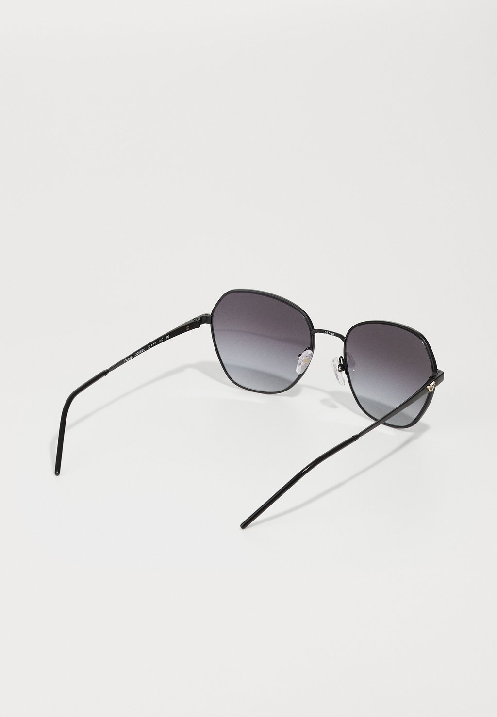 Солнцезащитные очки Emporio Armani, черный
Солнцезащитные очки Emporio Armani, черный