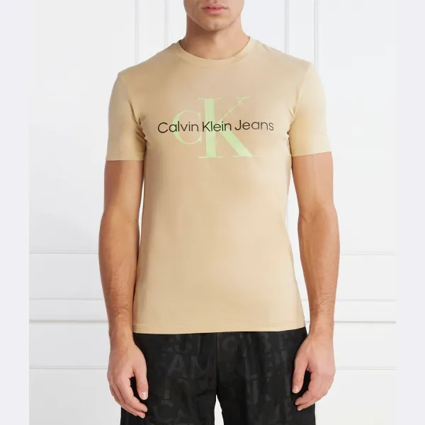 Облегающая футболка Calvin Klein, бежевый
Облегающая футболка Calvin Klein, бежевый
