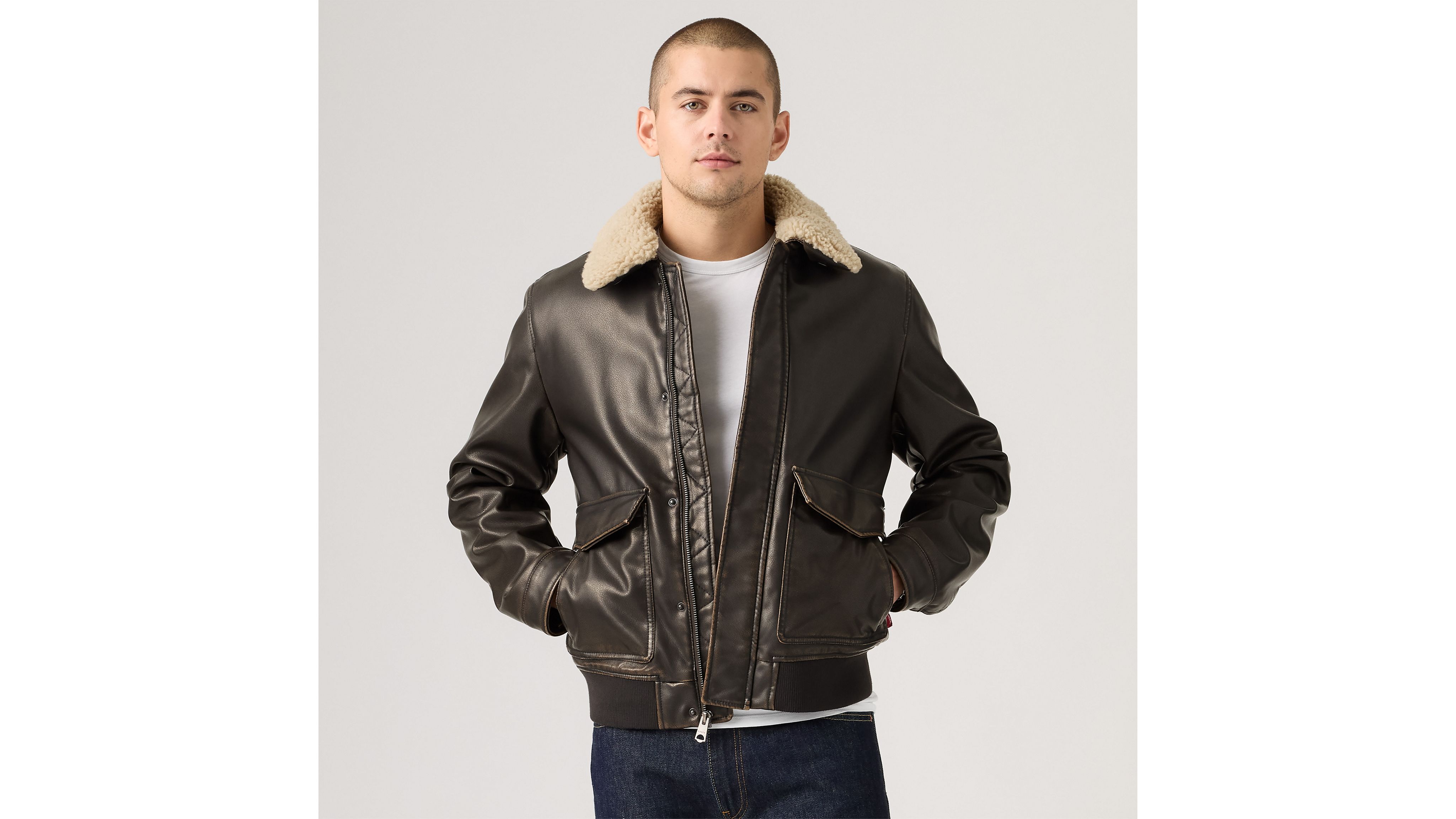 Куртка-авиатор со съемным воротником из шерпы Levi's, Dark Brown - Black
Куртка-авиатор со съемным воротником из шерпы Levi's, Dark Brown - Black