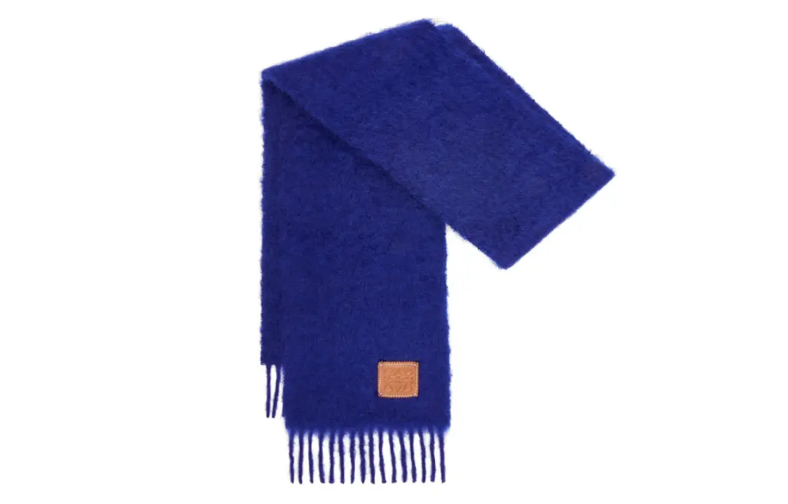 Вязаный шарф женский LOEWE, синий
Вязаный шарф женский LOEWE, синий