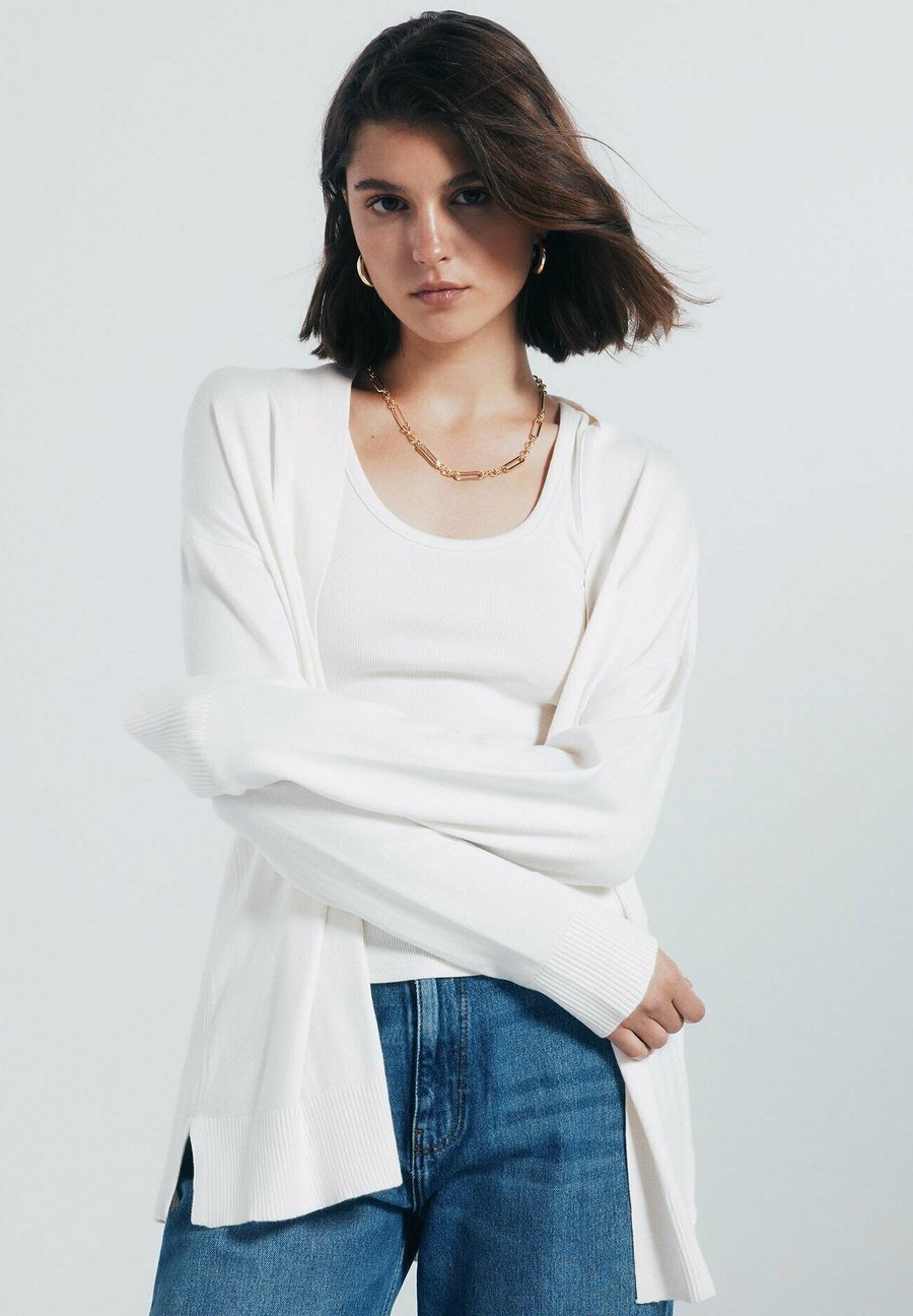 Кардиган Springfield Cardigan, Beige
Кардиган Springfield Cardigan, Beige