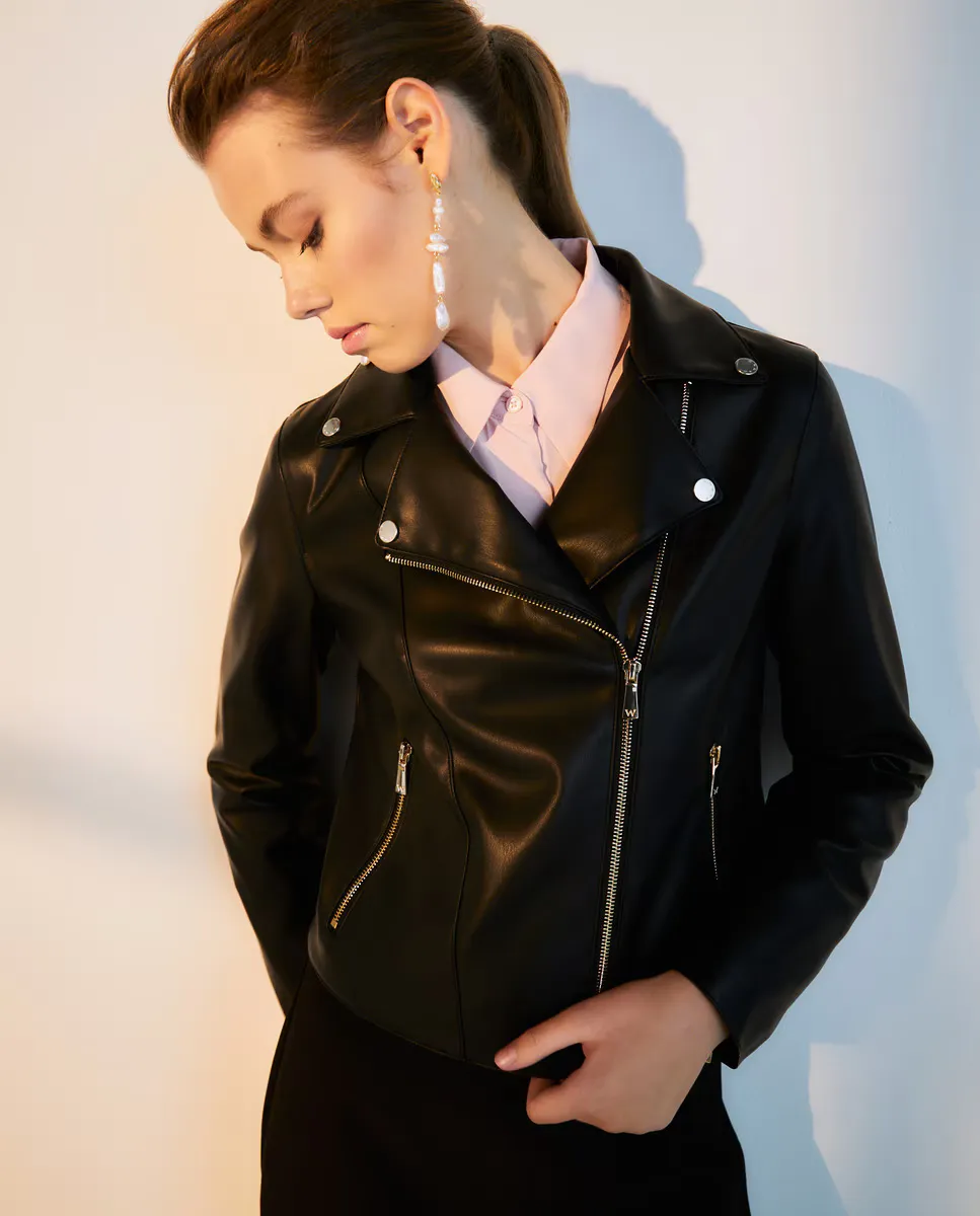 Женская байкерская куртка из искусственной кожи Woman El Corte Inglés, черный
Женская байкерская куртка из искусственной кожи Woman El Corte Inglés, черный