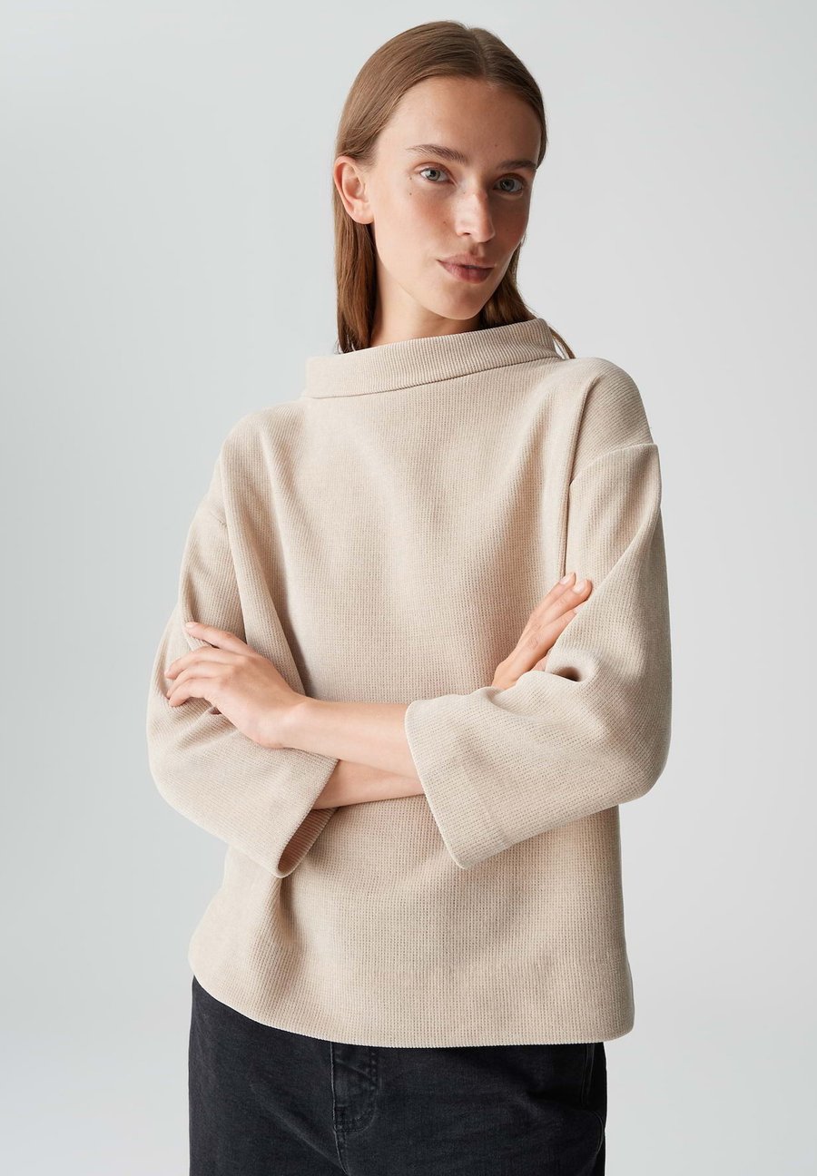 Джемпер OPUS REGULAR FIT 3/4 SLEEVE STRUCTURED, Macadamia/Beige
Джемпер OPUS REGULAR FIT 3/4 SLEEVE STRUCTURED, Macadamia/Beige