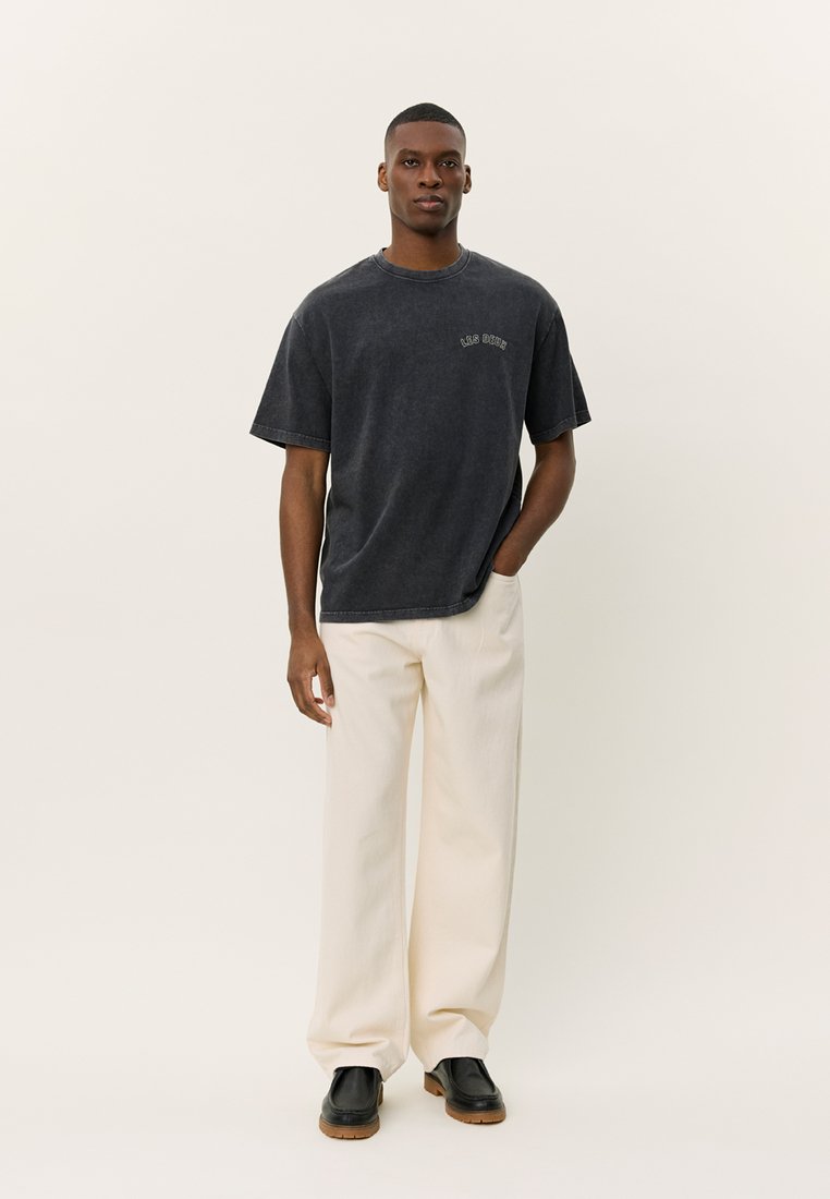 Базовая футболка BRETT WASHED Les Deux, черный
Базовая футболка BRETT WASHED Les Deux, черный