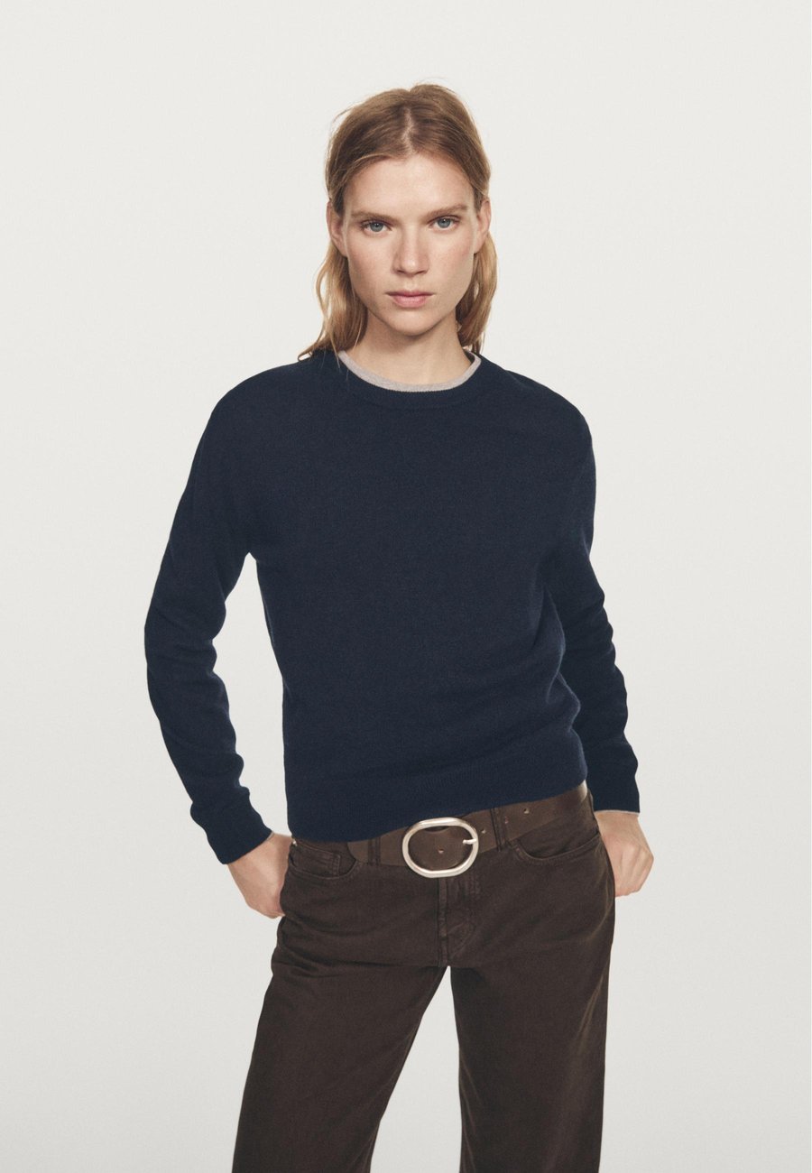 Джемпер Massimo Dutti CREW NECK SWEATER, Dark Blue
Джемпер Massimo Dutti CREW NECK SWEATER, Dark Blue
