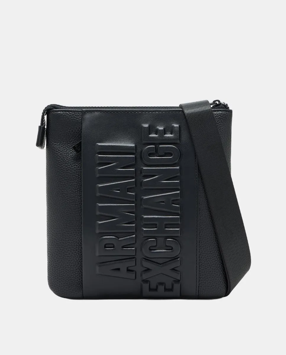 Мужская сумка-бандо с рельефным логотипом, технической тканевой лямкой и индивидуальной молнией Armani Exchange, черный 
Мужская сумка-бандо с рельефным логотипом, технической тканевой лямкой и индивидуальной молнией Armani Exchange, черный
