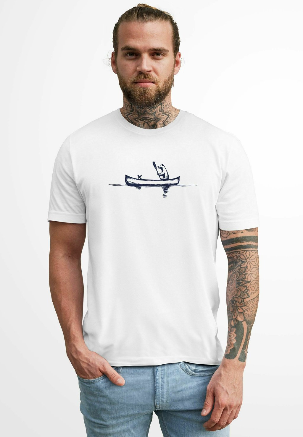 Футболка с принтом BÄR FAMILIE KANU OUTDOOR FASHION STREETSTYLE Neverless, молочный
Футболка с принтом BÄR FAMILIE KANU OUTDOOR FASHION STREETSTYLE Neverless, молочный