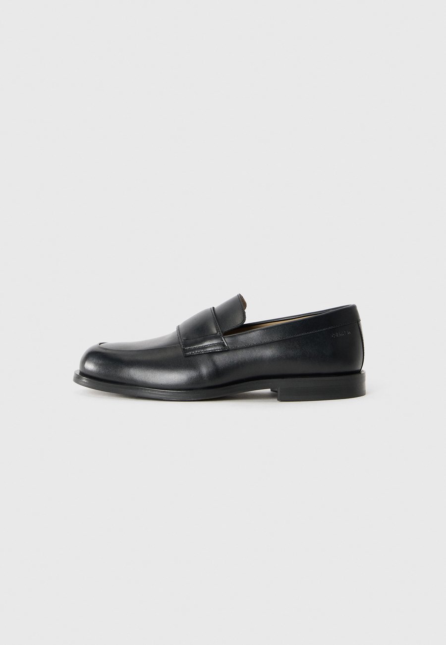Лоферы Calvin Klein Slip-ons, Triple Black/Black
Лоферы Calvin Klein Slip-ons, Triple Black/Black