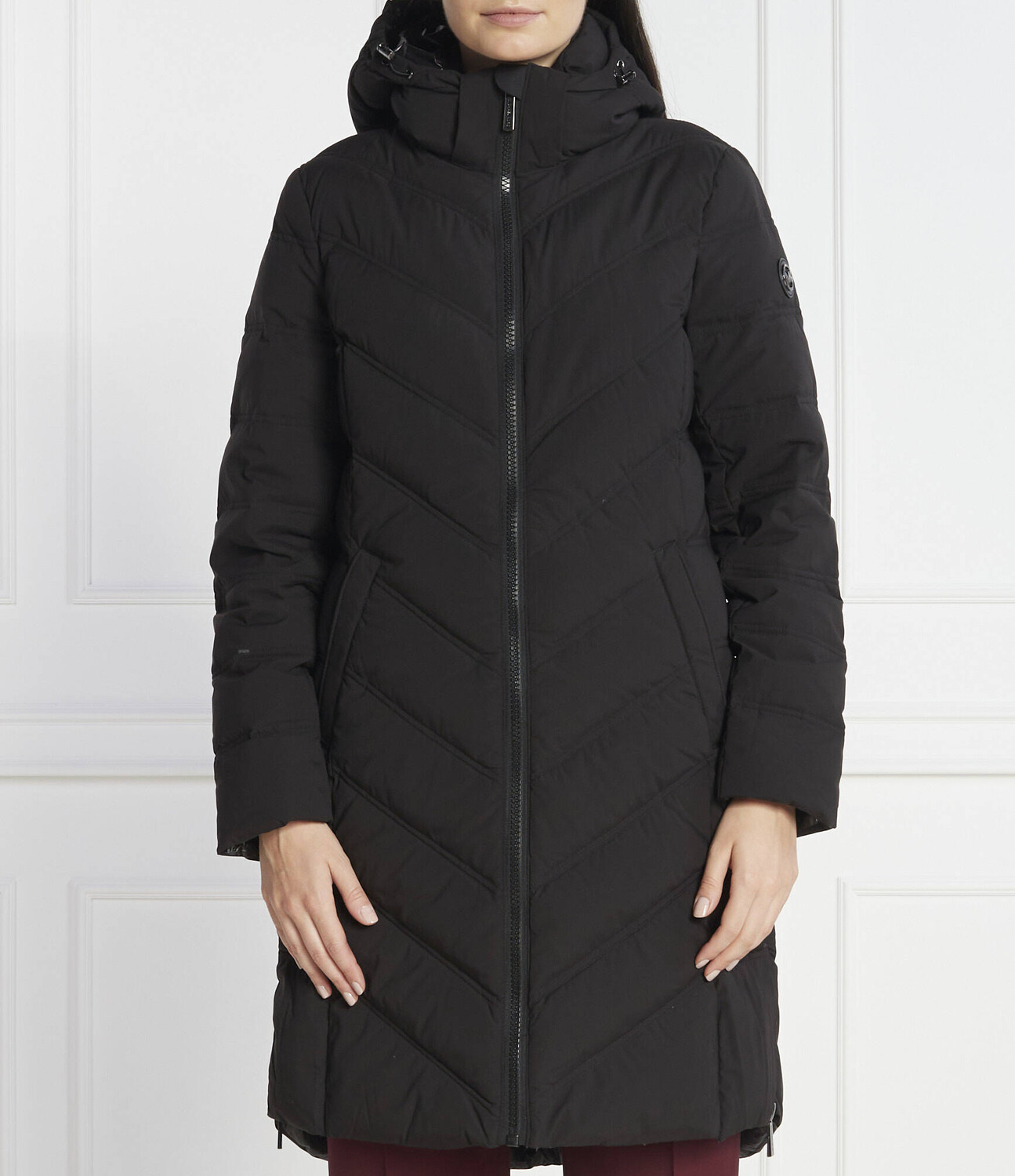 Пуховое пальто Michael Kors, черный
Пуховое пальто Michael Kors, черный